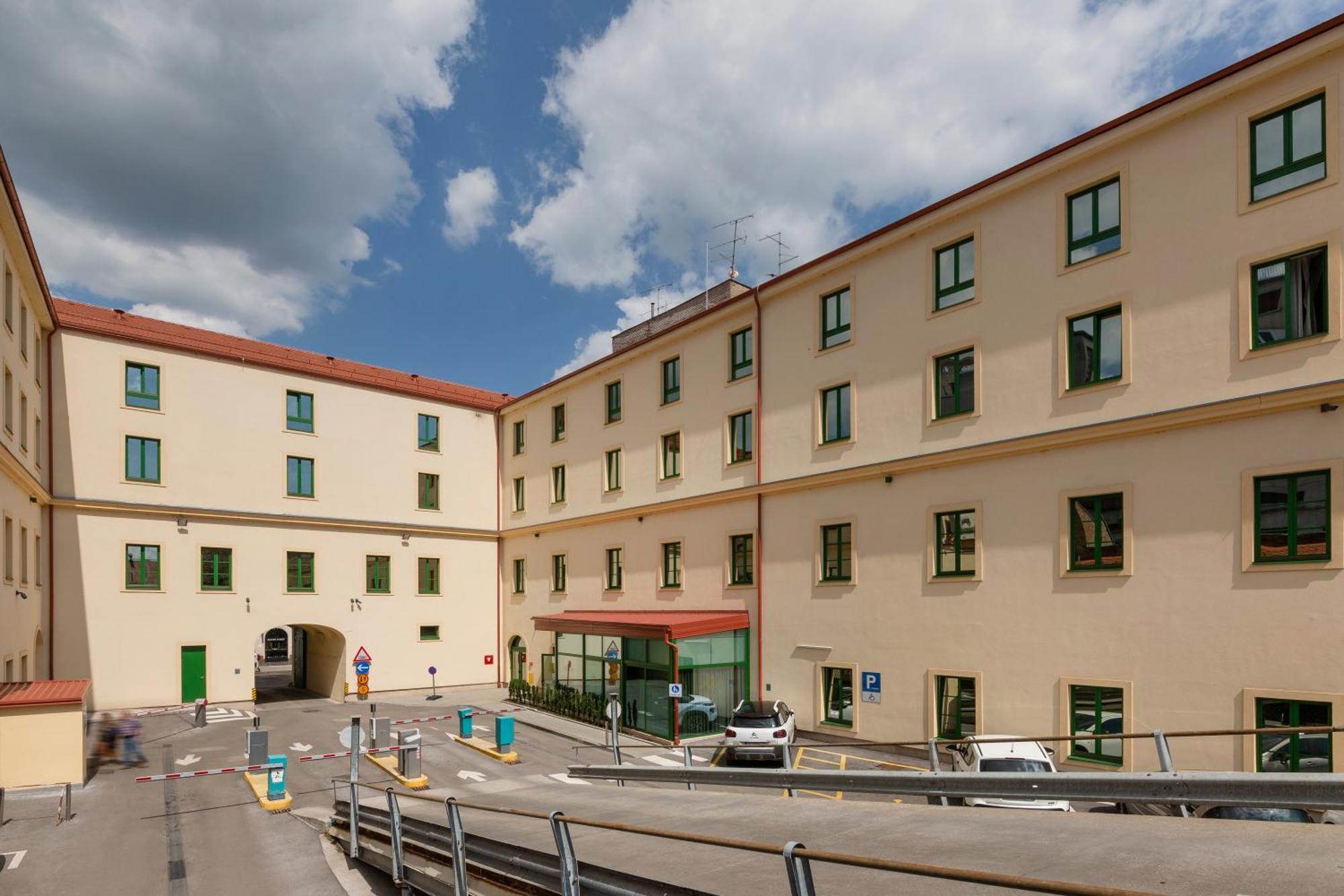 Hotel PARK 45 Zagreb Exterior foto